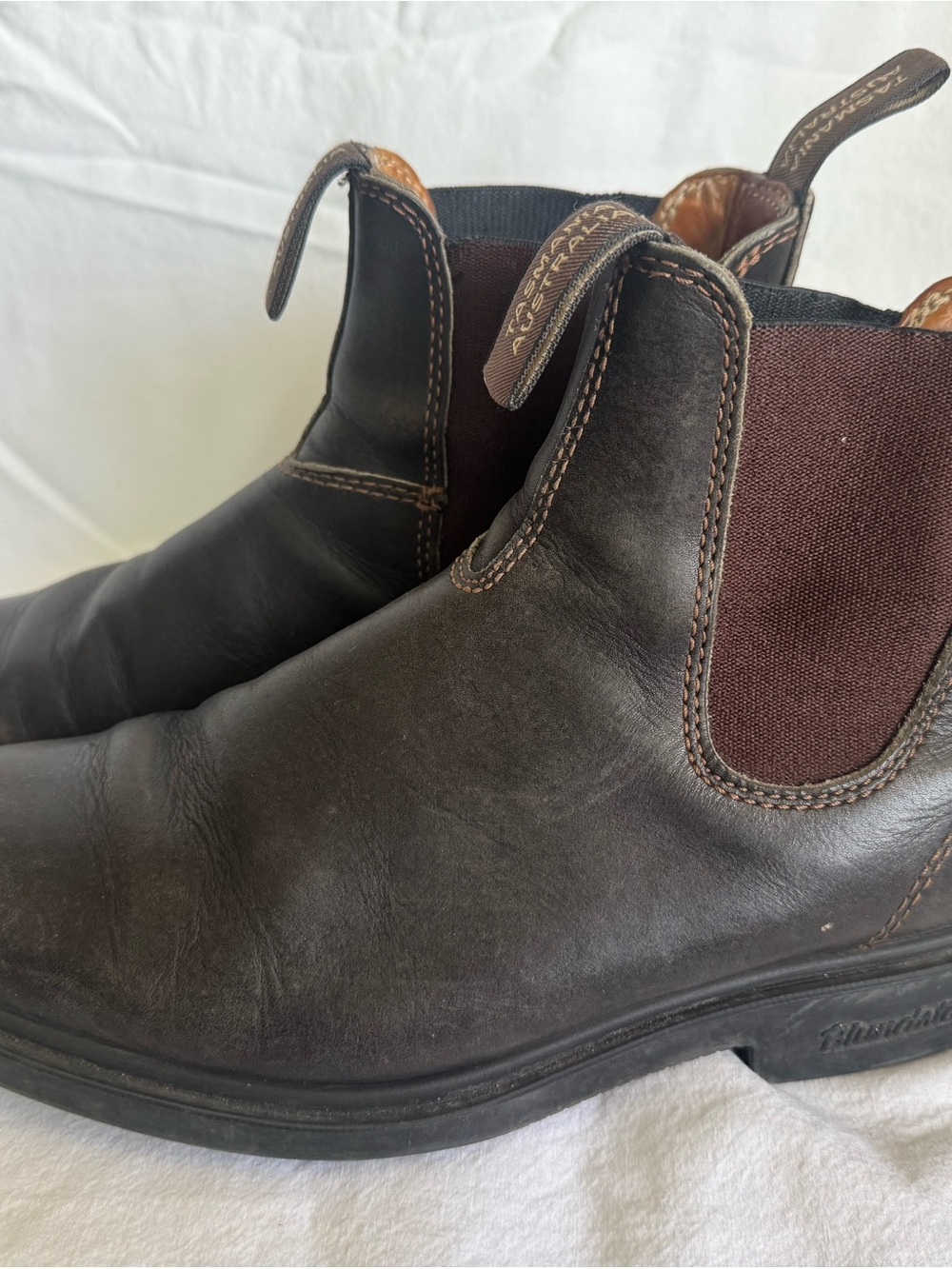 Blundstone Brown Chisel Toe Boots